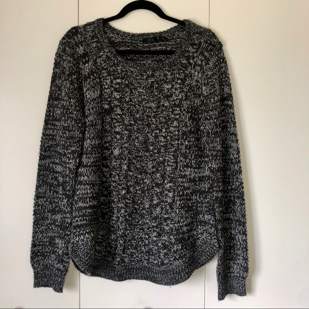 RDI Comfy Scoop Neck Sweater (L)